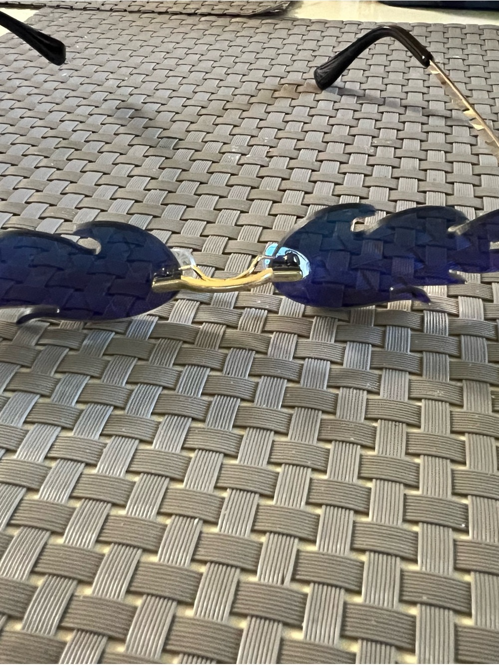 Unique Purple Flame Sunglasses – Rimless Y2K Style